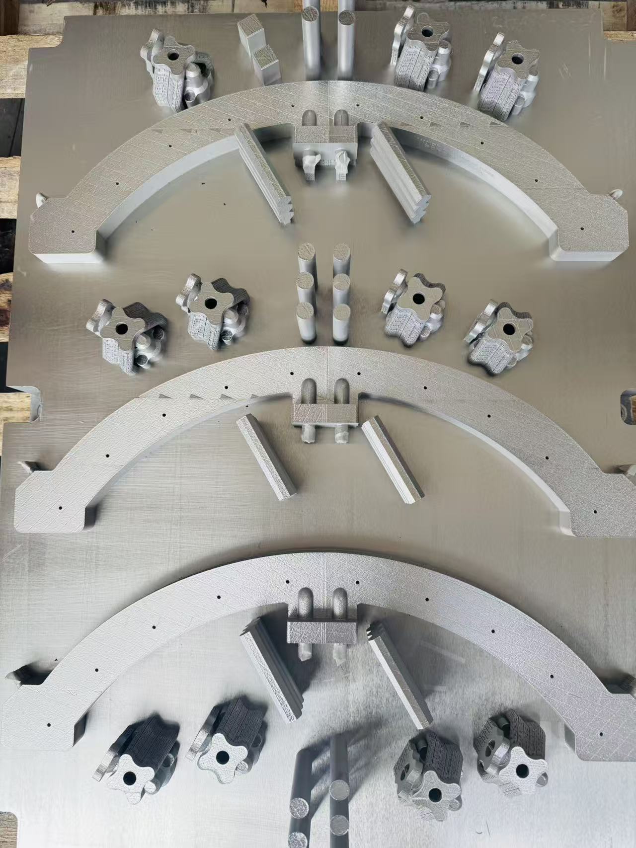 汽车零部件专用检具(检测工装)(图1) 汽车零部件专用检具(检测工装)(图1)